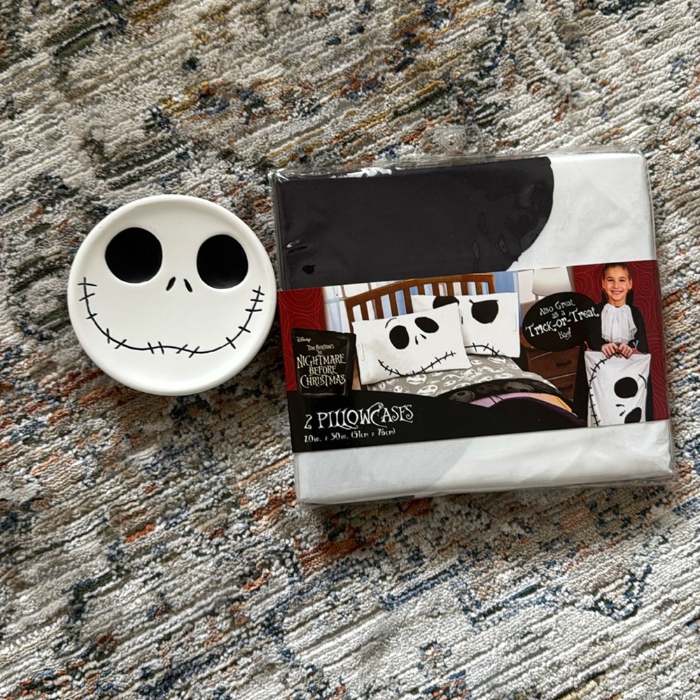 Nightmare Before Christmas 2pc never used/NIB